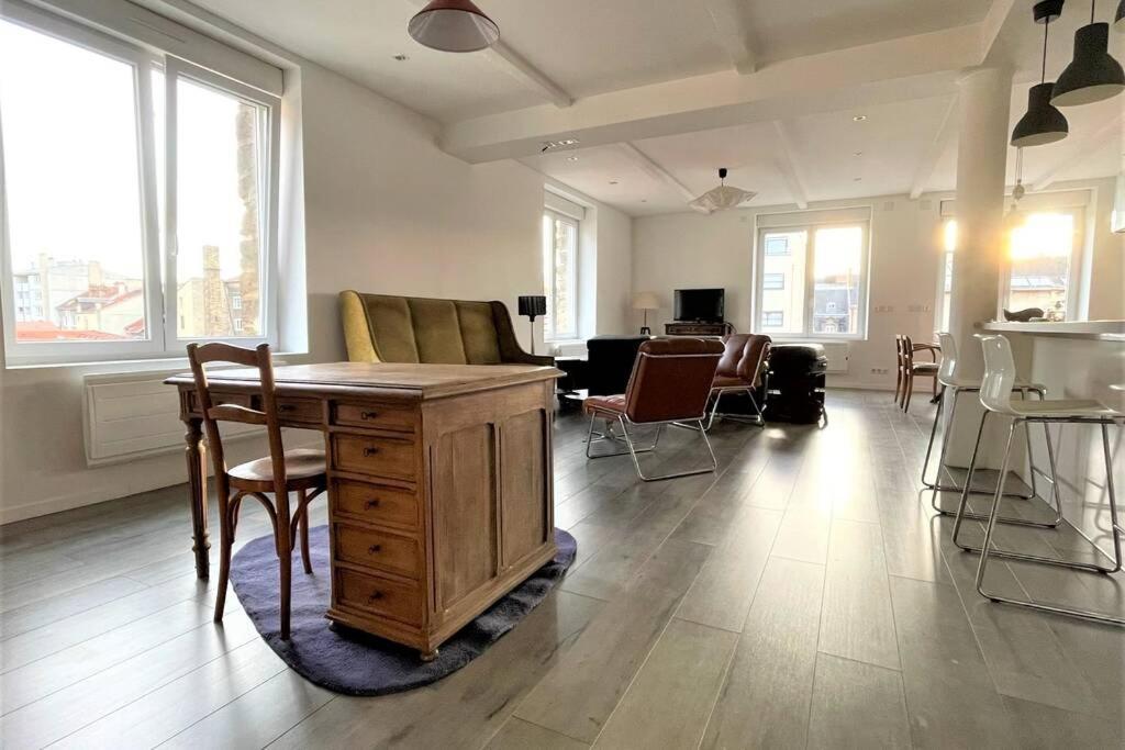 Superbe Loft 100M2 Proche Cathedrale Avec Parking Apartment Reims Bagian luar foto