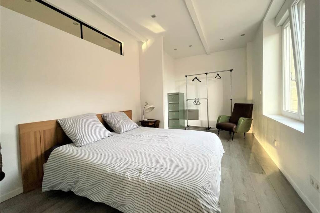 Superbe Loft 100M2 Proche Cathedrale Avec Parking Apartment Reims Bagian luar foto