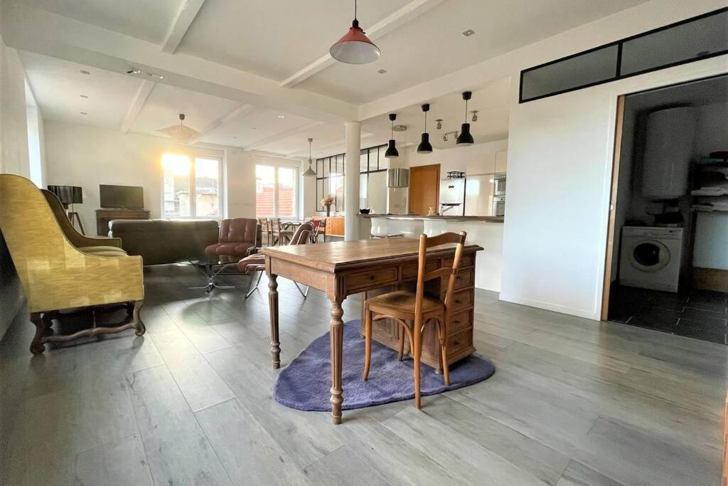 Superbe Loft 100M2 Proche Cathedrale Avec Parking Apartment Reims Bagian luar foto